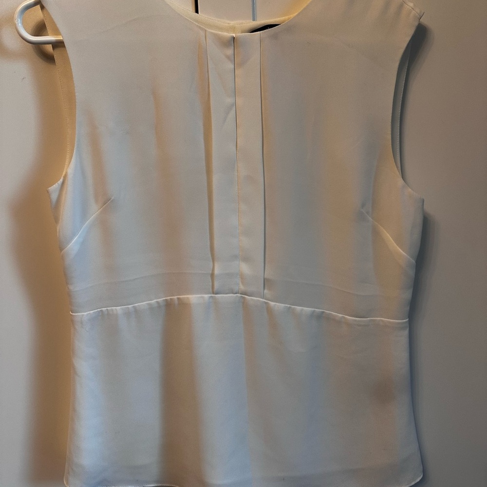 RW&CO. Cream Sleeveless Blouse